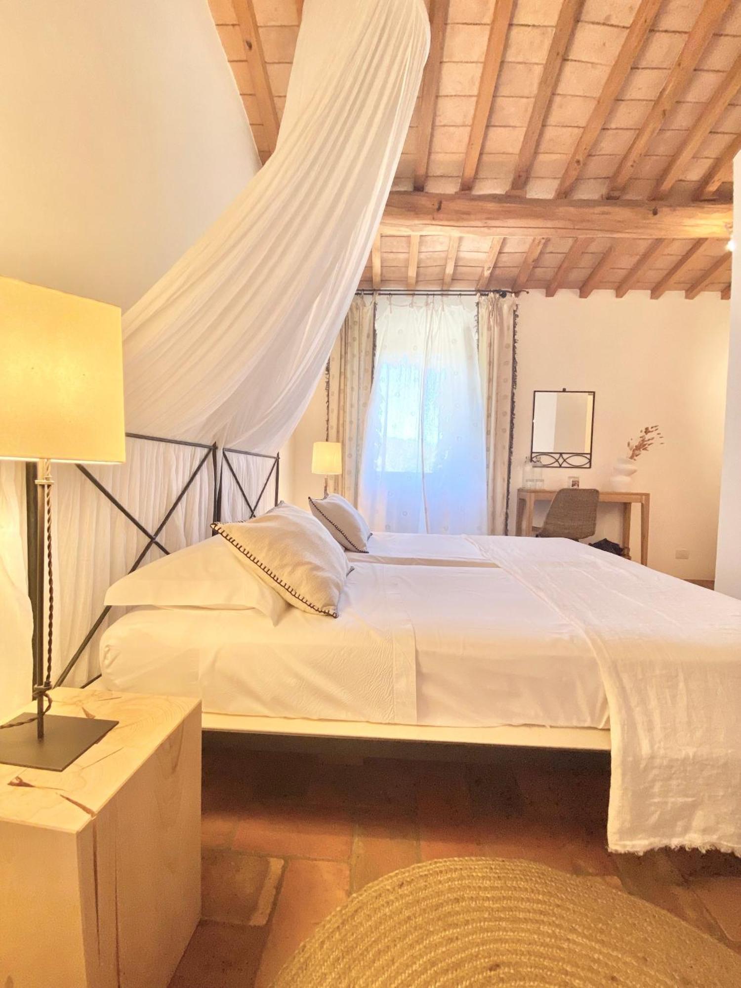 Bed and Breakfast Abbadia Wine Relais Montefollonico Экстерьер фото
