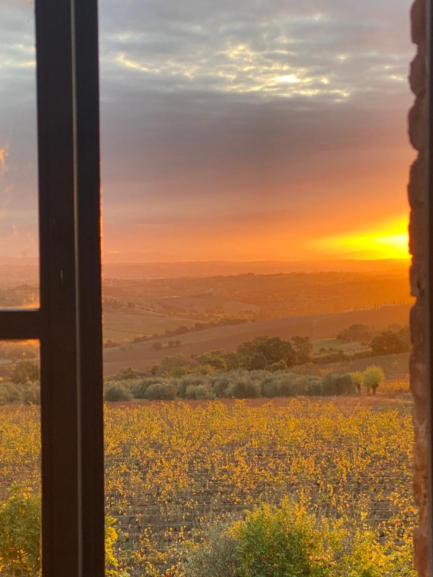 Bed and Breakfast Abbadia Wine Relais Montefollonico Экстерьер фото